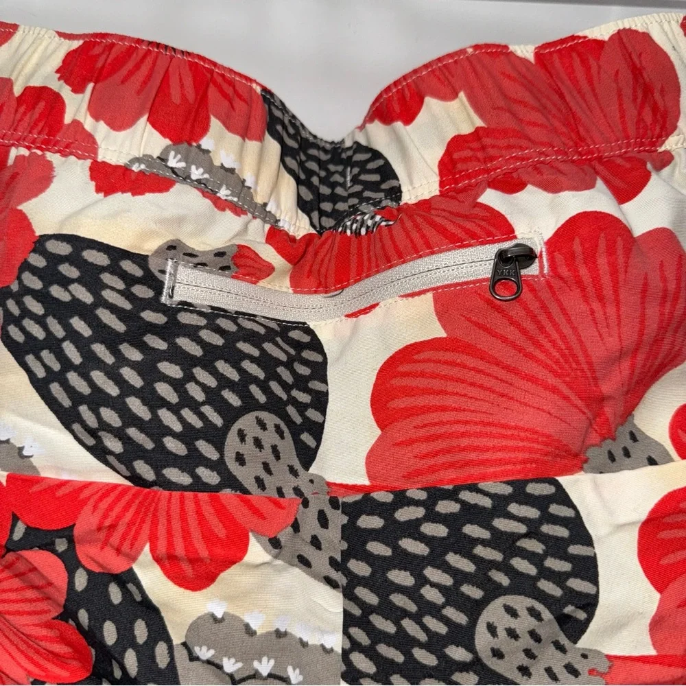 NWOT The North Face Floral Shorts